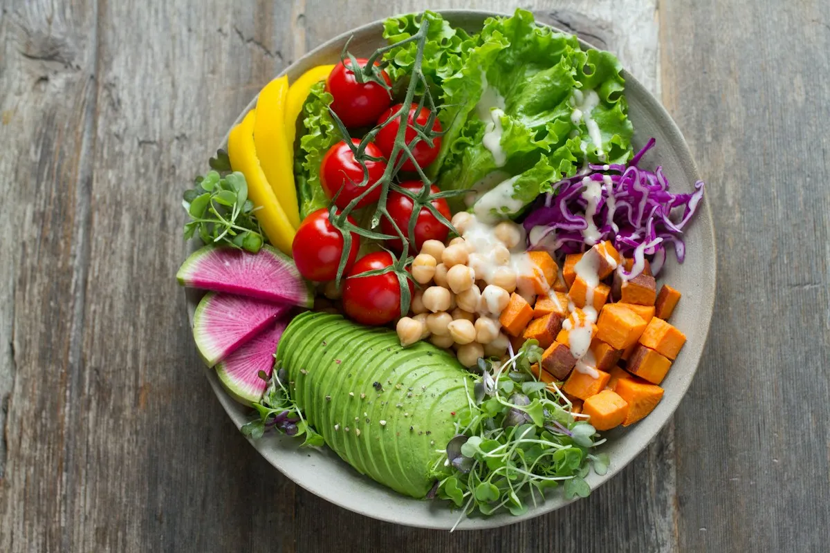 Colorful balanced meal of vegetables, legumes and whole grains that supports steady blood sugar